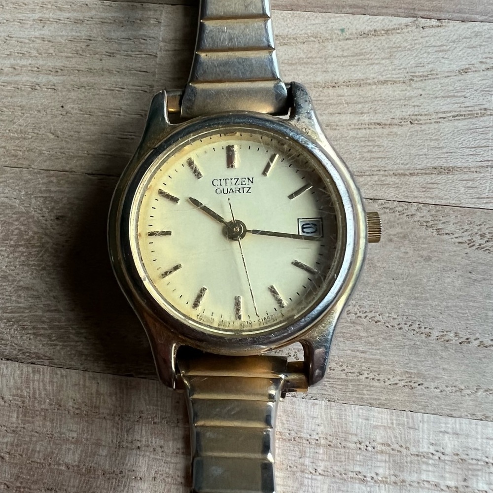 Vintage Citizen ladies gold tone day date watch NEW BATTERY
